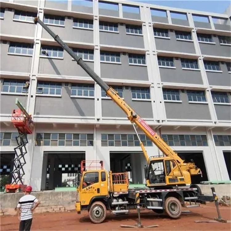 新都高楼层玻璃吊装